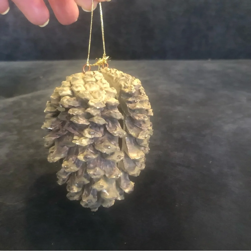 Pinecone Story Christmas Tree Ornament